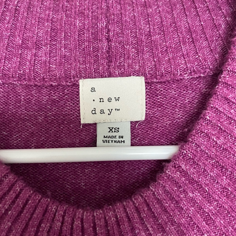 Striped sweater - Picture 3 of 3